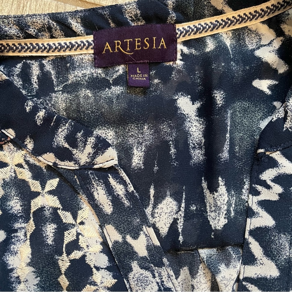 Artesia V-Neck Sleeveless Tie Front Top, Sz L - Picture 11 of 12